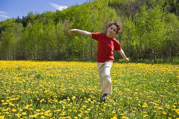 Boy jumping, running outdoor — Stock Photo, Image