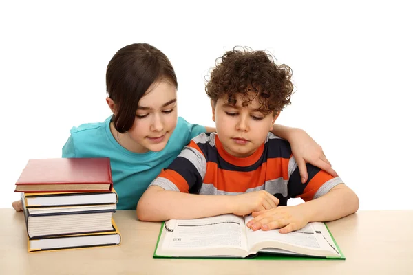 Niños haciendo deberes —  Fotos de Stock