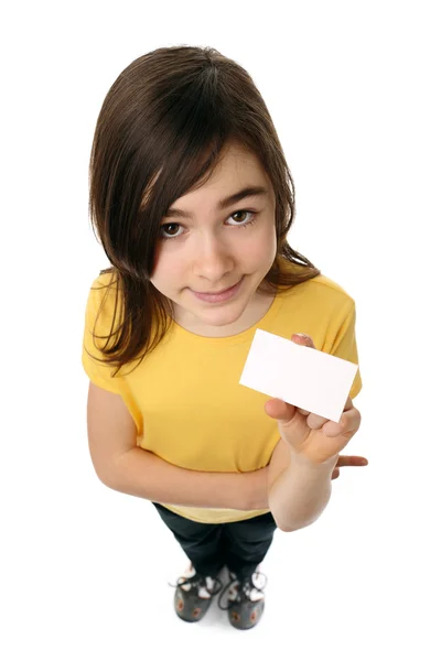 Menina segurando cartão em branco — Fotografia de Stock