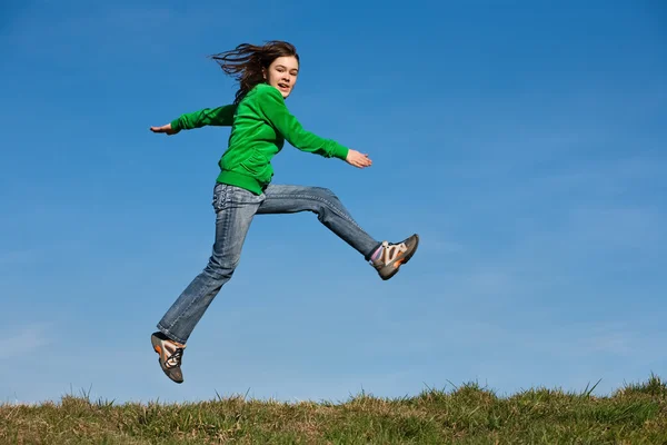 Girl jumping outdoor — Stock Photo, Image