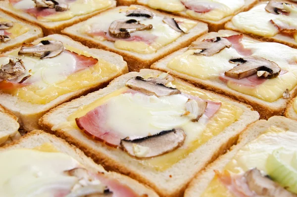 Close-up van heerlijke zelfgemaakte toast — Stockfoto