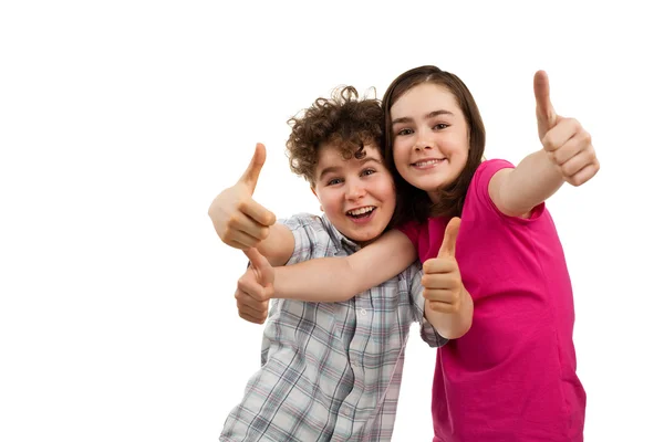 Menino e menina mostrando polegares para cima sinal — Fotografia de Stock