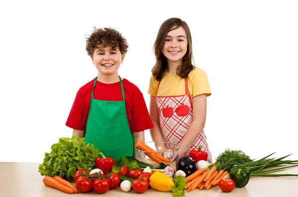 Kids and fresh vegetables — Stock Photo, Image