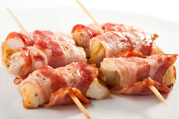 Gegrilde bacon kebab — Stockfoto