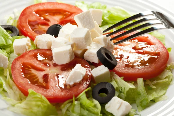 Fetakaas met tomaten en olijven — Stockfoto