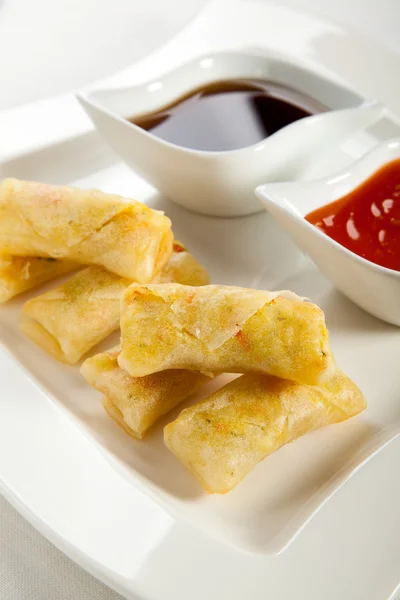 Fried Chinese traditional spring rolls — Stock Photo, Image