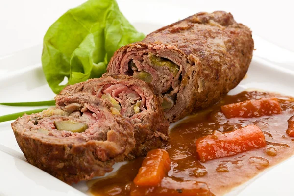 Fyllda nötkött och grönsaker — Stockfoto