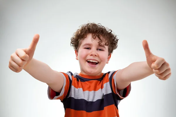 Boy with thumbs up — Stock Photo, Image