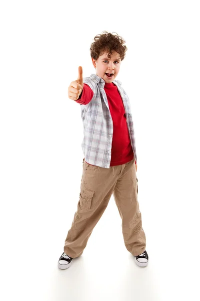 Мальчик с поднятыми пальцами — стоковое фото