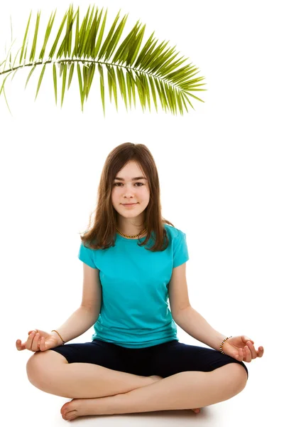 Girl meditating — Zdjęcie stockowe
