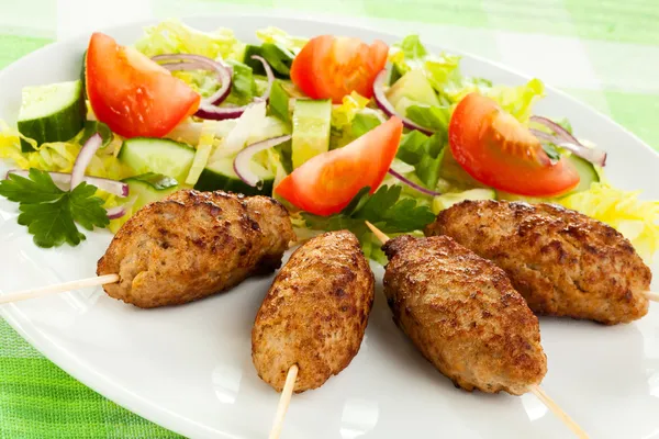 Geroosterde kebab met groenten — Stockfoto