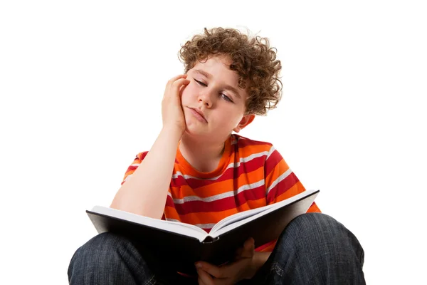 Jongen lezen boek — Stockfoto