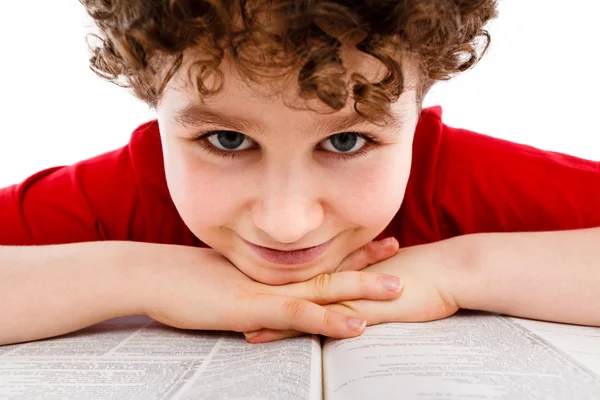 Libro de lectura niño —  Fotos de Stock