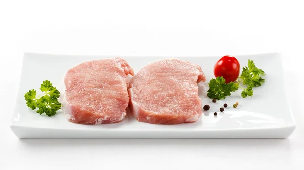 Taze çiğ domuz pirzolası — Stok fotoğraf