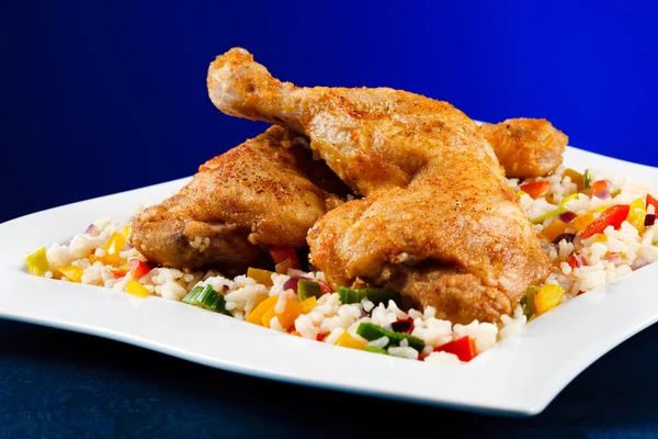 Huhn mit Gemüse und Reis — Stockfoto