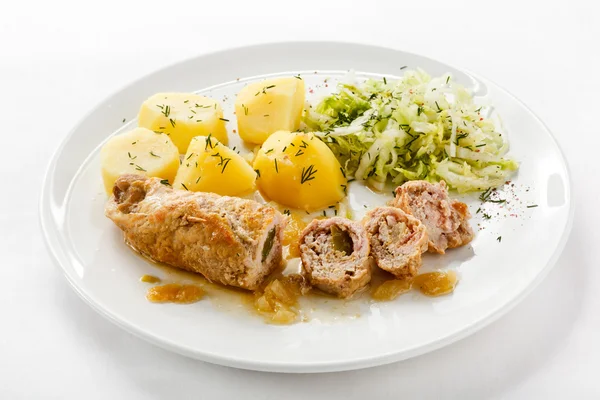 Côtelette de porc et légumes farcis rôtis — Photo