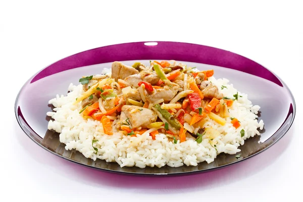 Makanan Asia - daging panggang dengan sayuran dan nasi — Stok Foto