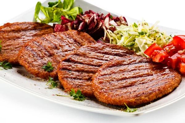 Steaks vom Grill und Gemüse — Stockfoto