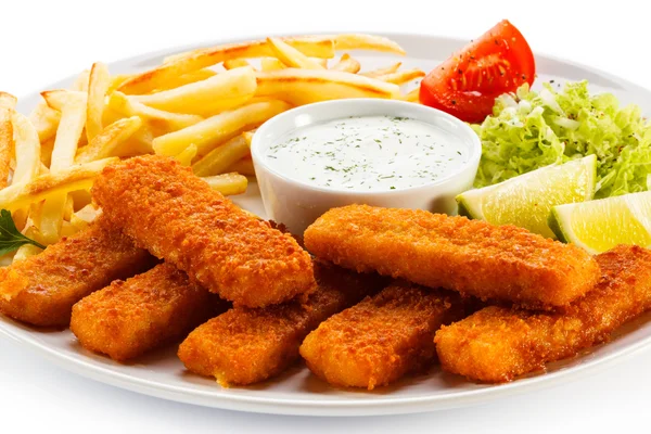 Dedos de pescado frito, puré de papas y verduras — Foto de Stock