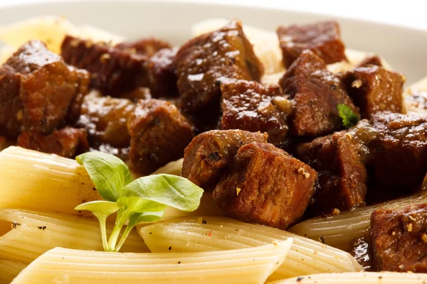 Pasta with meat and vegetables — Stock Photo, Image