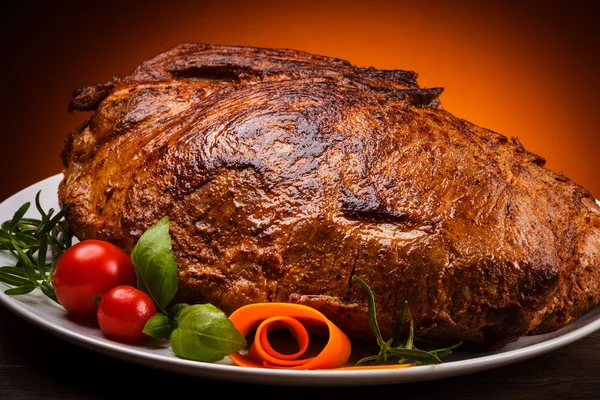 Carne arrosto e verdure — Foto Stock