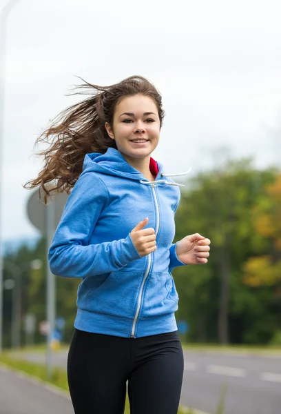 Chica corriendo —  Fotos de Stock