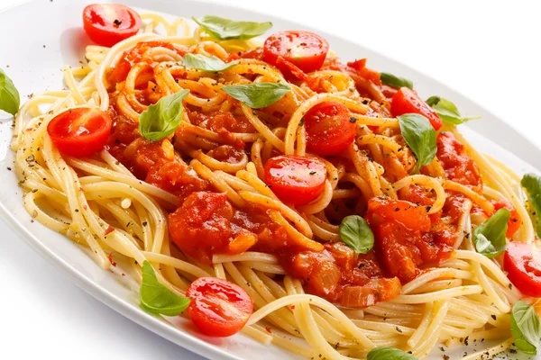 Pasta med kött, parmesan och grönsaker — Stockfoto