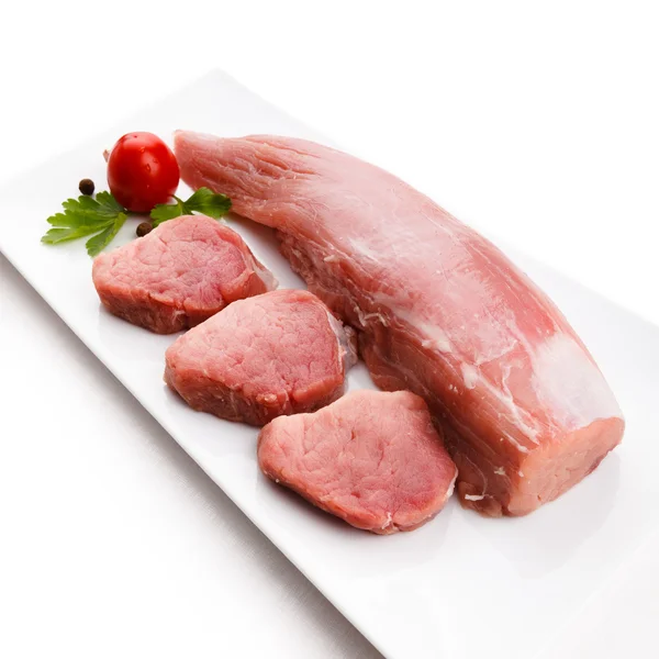Verse rauwe varkensvlees lendenen — Stockfoto