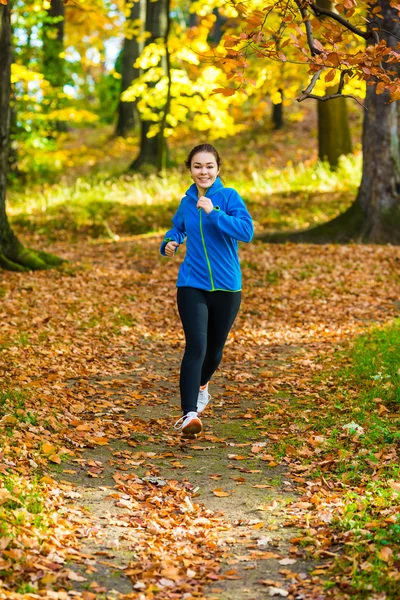 Fille courir — Photo