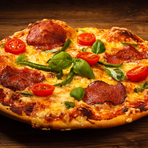 Pizza lezat — Stok Foto
