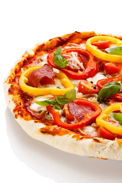 Pizza mit Pfeffer — Stockfoto