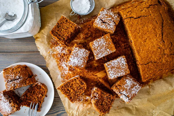 Carrot Cake Wooden Table — Stock Photo, Image