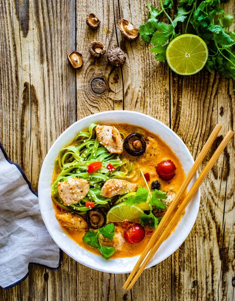 Tom Yum Thai Soup Chicken Breast Nuggets Rice Noodles Wooden — Stockfoto