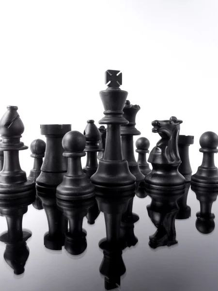 Zwarte schaakstukken — Stockfoto