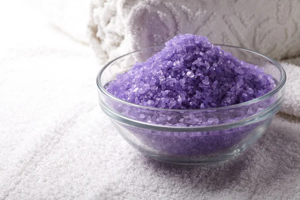 Bath salt with towel — Stock Photo, Image