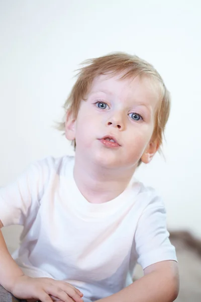 Beautiful little boy — Stock Photo, Image