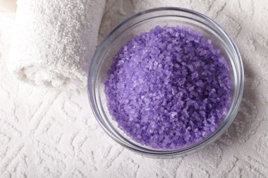 havlu ile banyo tuzu