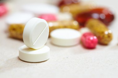 Tablet ve kapsül makro çekim