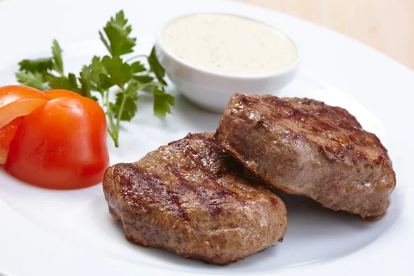 Bistecca con salsa — Foto Stock