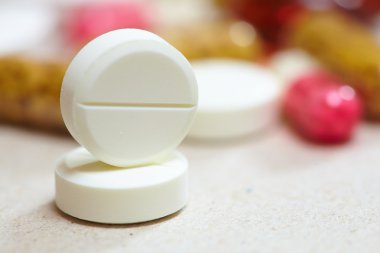 Tablet ve kapsül makro çekim