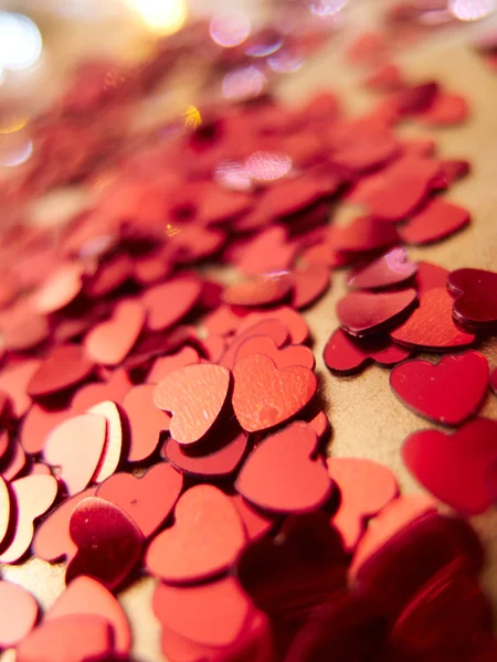 Сердца конфетти — стоковое фото