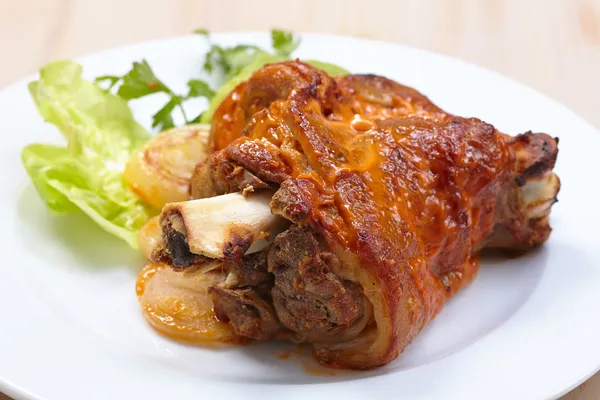 kavrulmuş domuz şaft