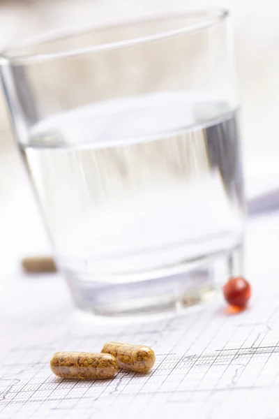 Pills on the table — Stock Photo, Image