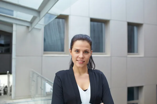 Mujer de negocios al aire libre — Foto de Stock