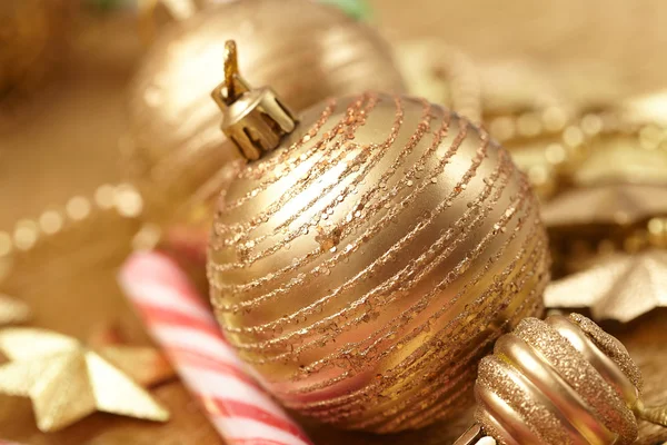 Gouden ballen — Stockfoto