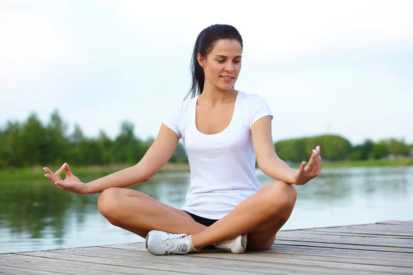 Young woman do sport — Stock Photo, Image