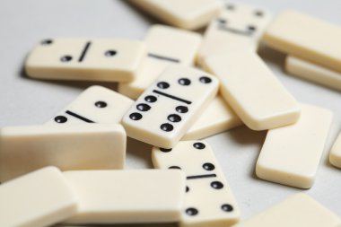 Domino parçaları