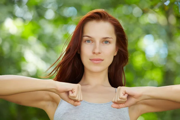 Beautiful fit woman — Stock Photo, Image