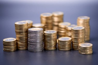 Altın euro sikkeleri, yakın plan.