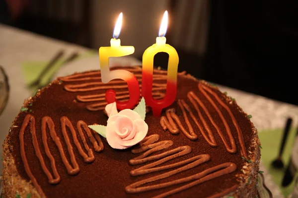 Gâteau d'anniversaire avec le numéro 50 Images De Stock Libres De Droits